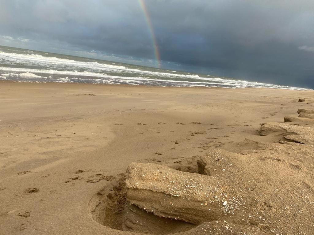 Guesthouse Katwijk Aan Zee Bagian luar foto
